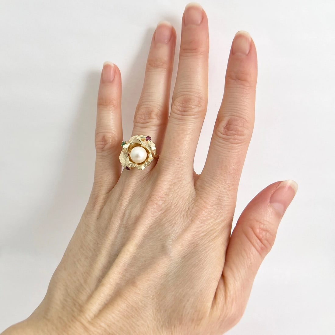 Vintage 1950's Pearl Ruby Emerald Cocktail Ring 14K Yellow Gold, 6.49 Grams - 3