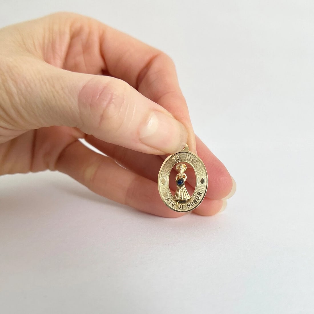 Vintage 1960's Maid of Honor Pendant Bracelet Charm 14K Yellow Gold, 1.18 Grams - 4