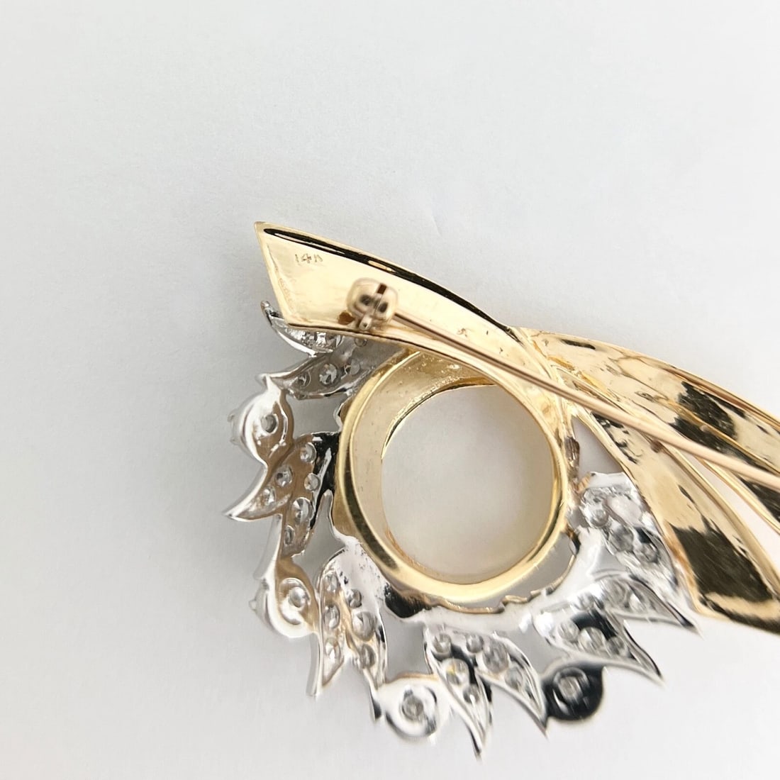 Vintage 1950's Diamond Ribbon Brooch Pin 14K Yellow Gold, 11.31 Grams - 7