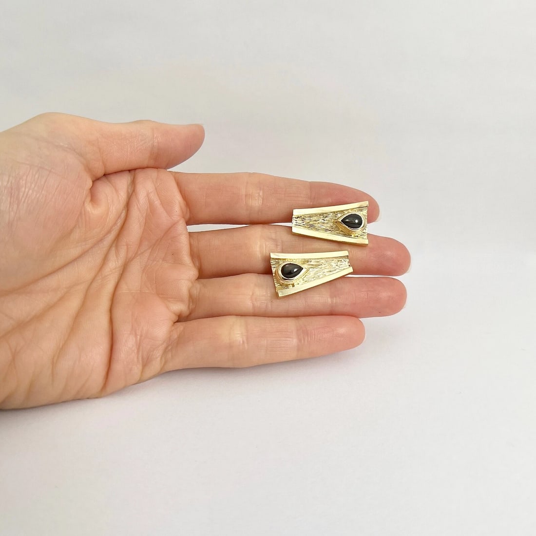 Vintage 1960's Tiger's Eye Asymmetrical Cufflinks 14K Yellow Gold, 14.48 Gr - 3
