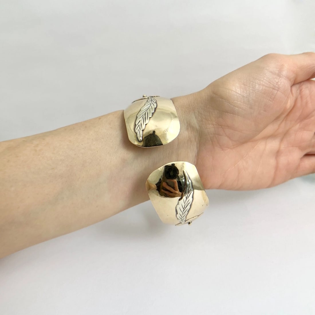 Vintage 1950's Handmade Flower Cuff Bangle Bracelet 10K Yellow Gold, 28.60 Grams - 6