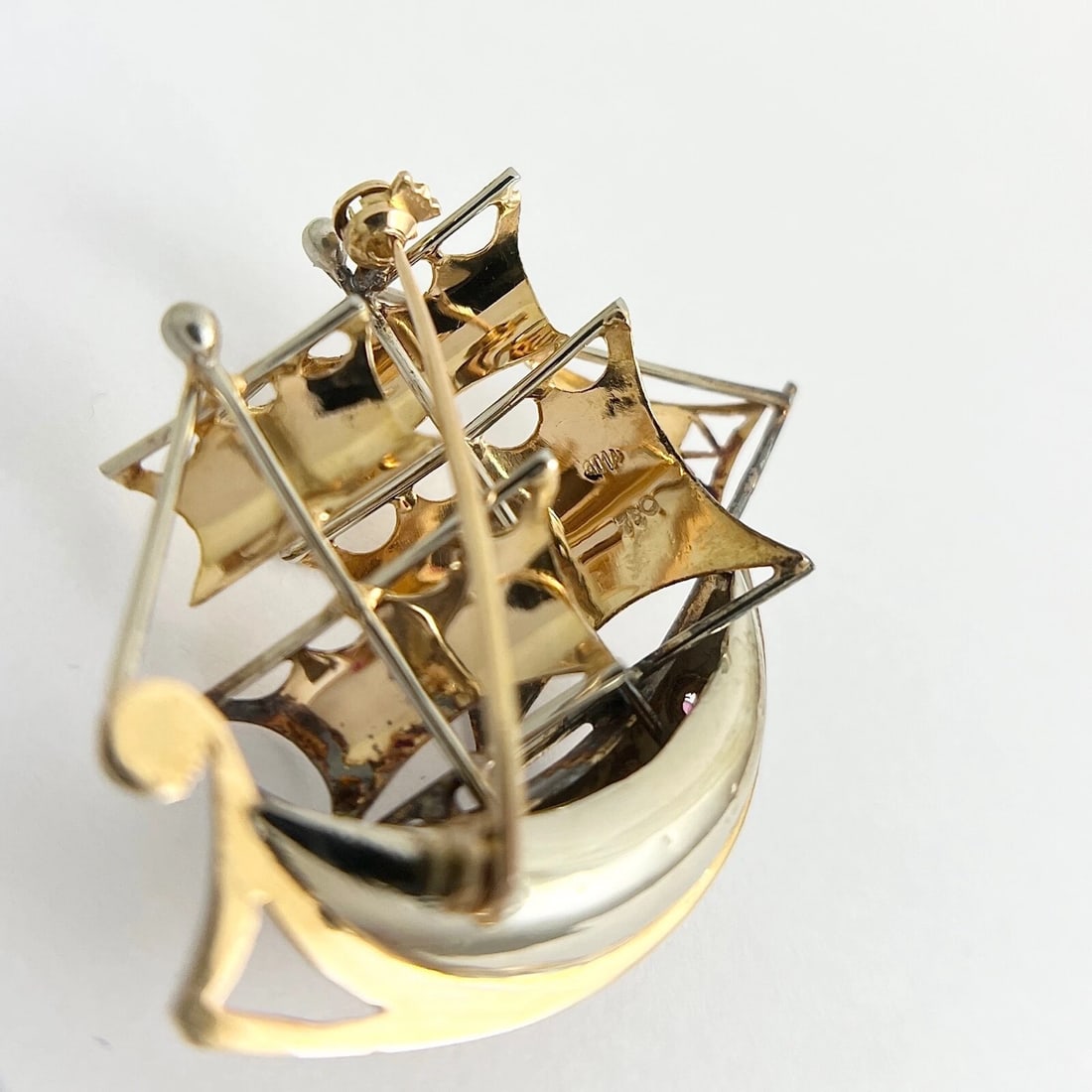 Vintage 1940's Ruby Sailing Ship Boat Brooch 18K Yellow Gold, 10.56 Grams - 9
