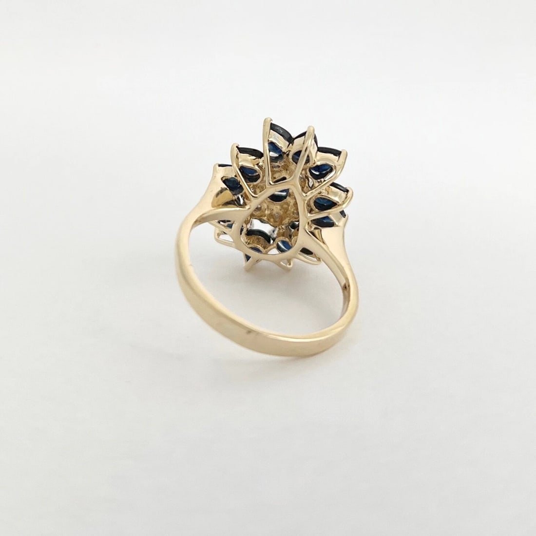 Vintage Pear Blue Sapphire Diamond Cocktail Ring 14K Yellow Gold, 4.38 Grams - 8