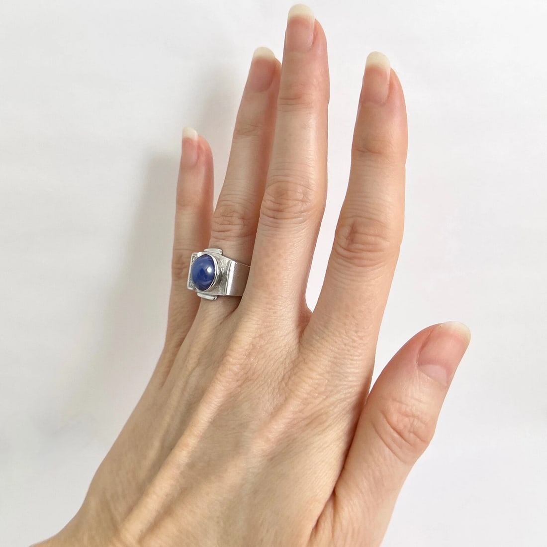 Vintage 1940's Lab-Created Star Sapphire Diamond Ring 14K White Gold, 10.15 Gram - 3