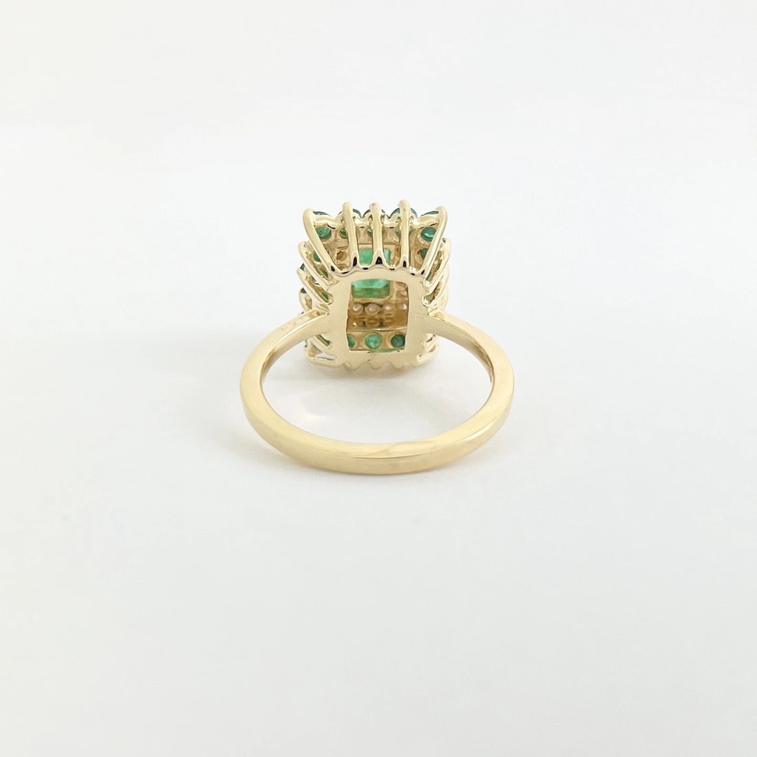 Vintage Green Emerald Diamond Halo Cocktail Ring 14K Yellow Gold, 4.81 Grams - 8