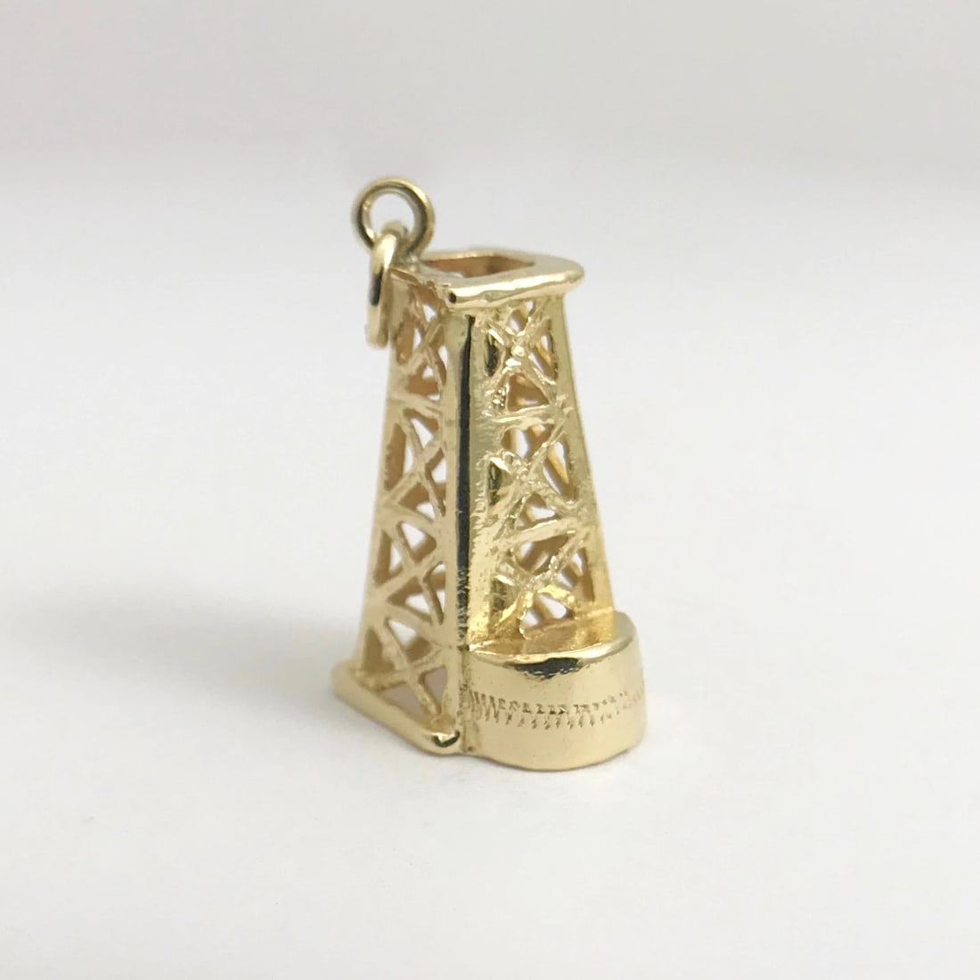 Vintage Oil Rig Tower Bracelet Charm Necklace Pendant 18K Yellow Gold, 3.59 Gram - 7