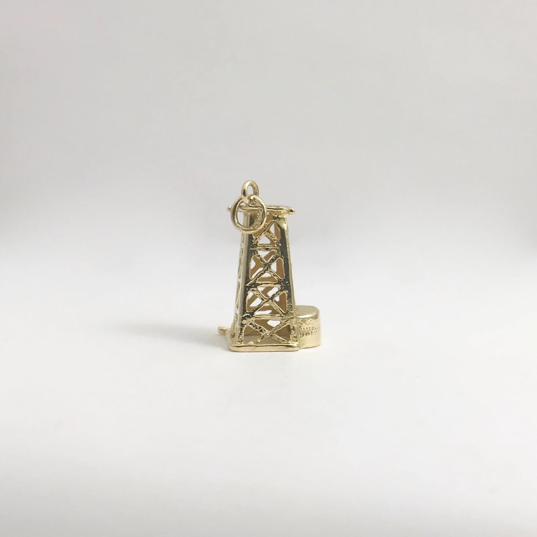 Vintage Oil Rig Tower Bracelet Charm Necklace Pendant 18K Yellow Gold, 3.59 Gram - 9