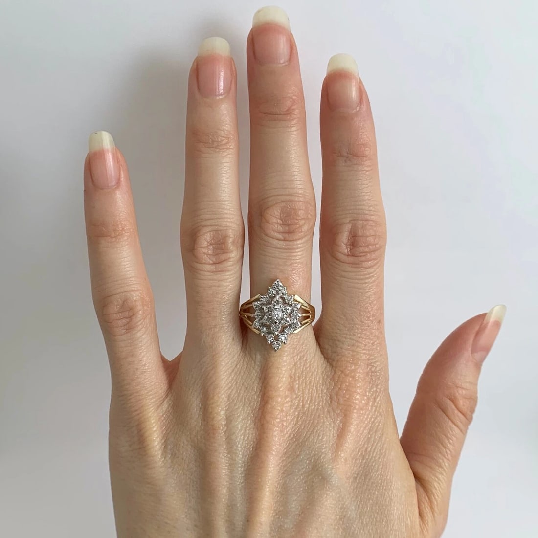 Vintage Diamond Cluster Two-Tone Statement Ring 14K Yellow White Gold, 4.18 Gram - 3