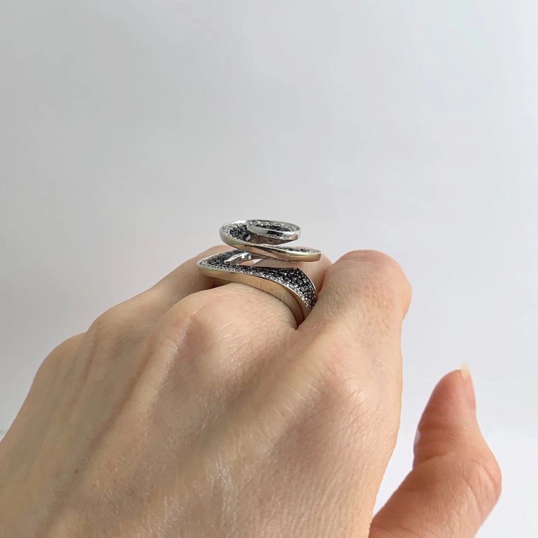 Vintage Black White Diamond Swirl Cocktail Ring 14K White Gold 2.80 CTW 14.05 Gr - 6