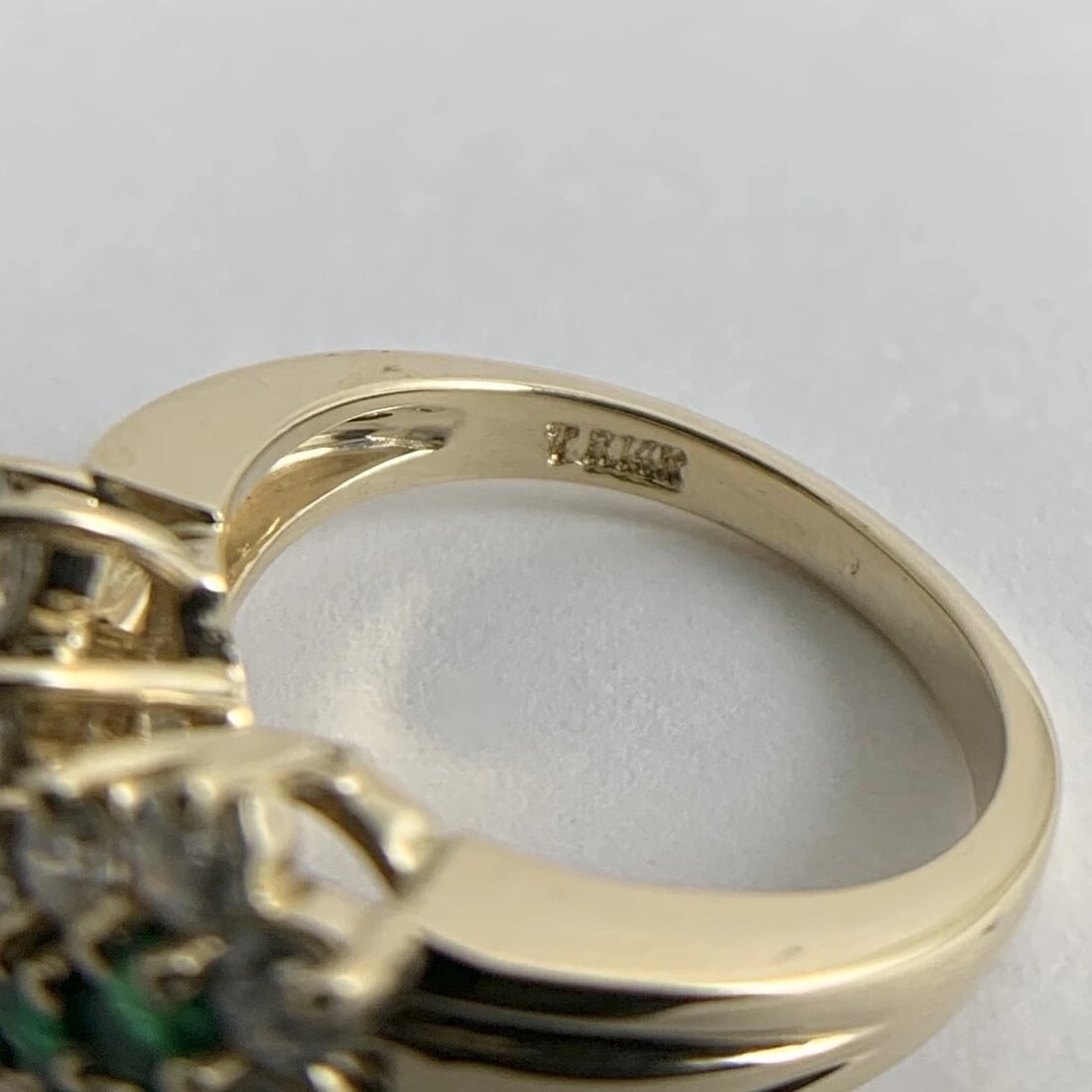 Vintage Green Emerald Diamond Chevron Statement Ring 14K Yellow Gold, 4.77 Grams - 11