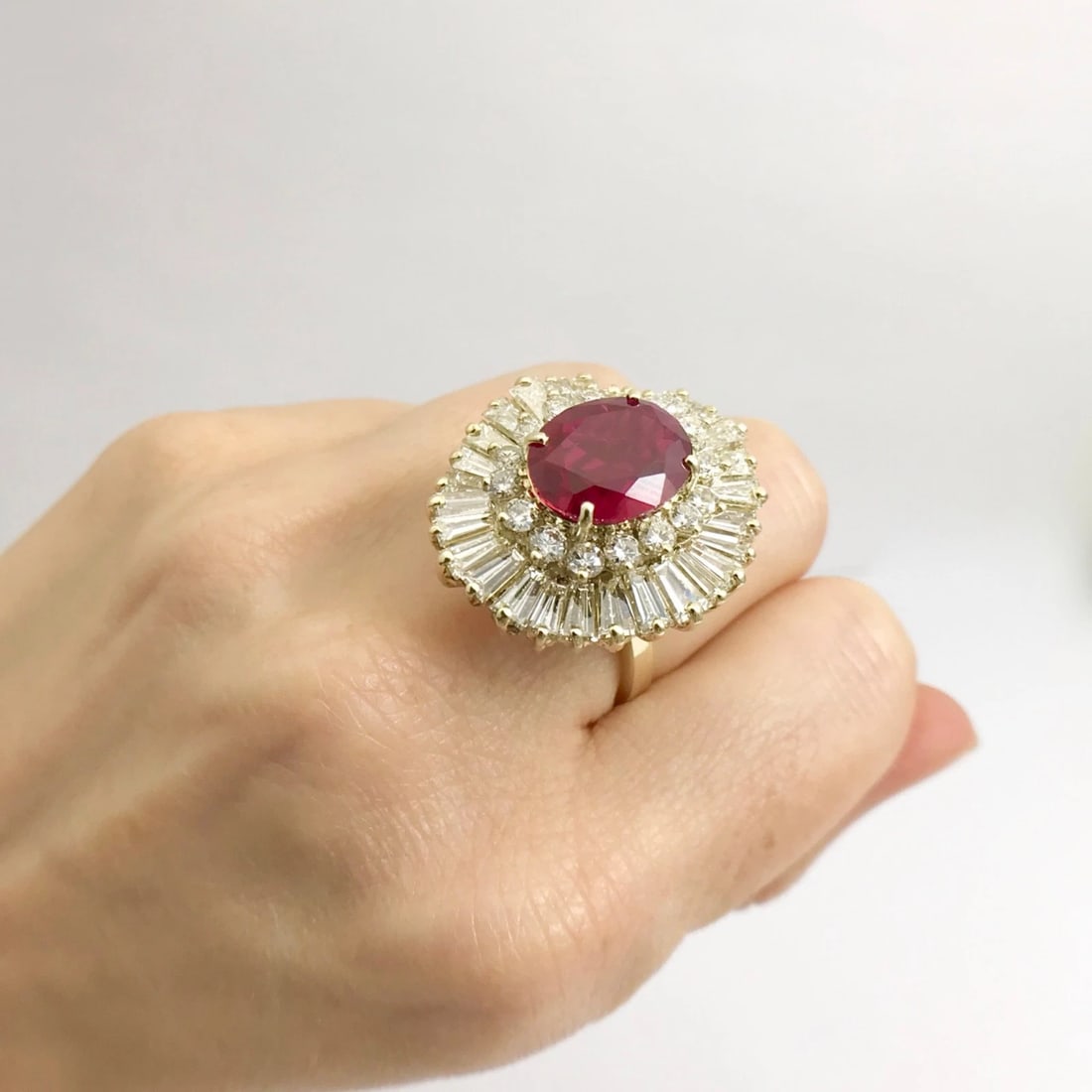 Vintage 1960's Red Gemstone Diamond Cocktail Ring 14K Yellow Gold, 13.81 Grams - 7