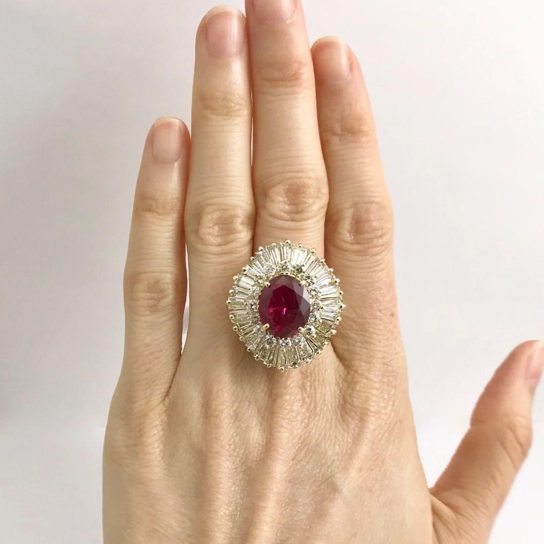 Vintage 1960's Red Gemstone Diamond Cocktail Ring 14K Yellow Gold, 13.81 Grams - 8