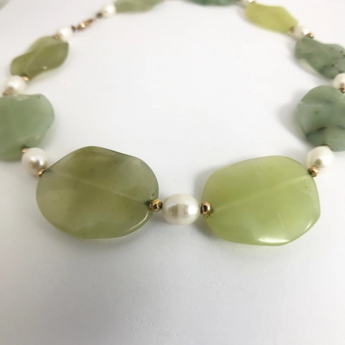 Vintage Green Jade Pearl Necklace 14K Yellow Gold, 15.5 Inches, 65.17 Grams - 11