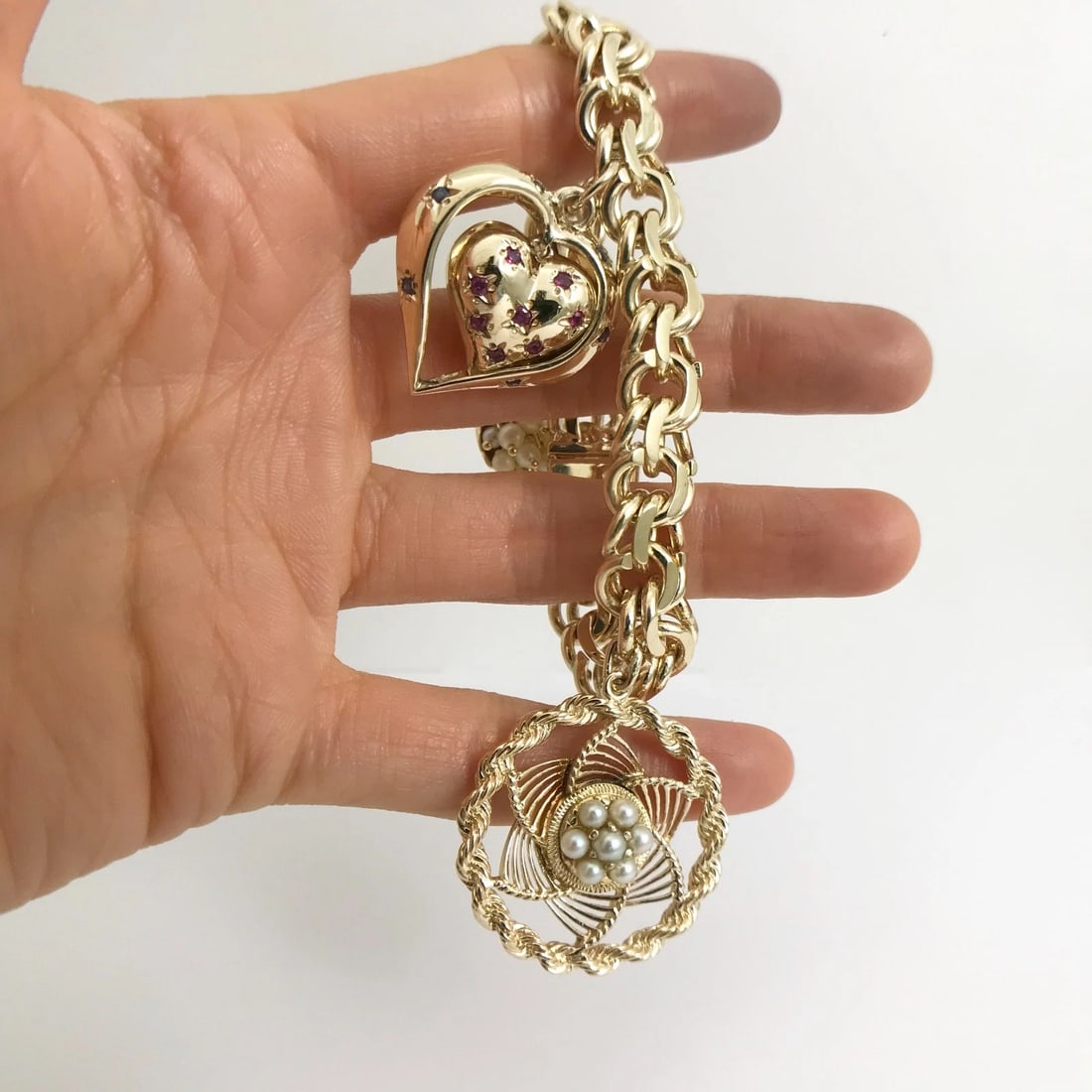 Vintage 1960's Pearl Dreamcatcher Heart Charm Bracelet 14K Yellow Gold, 81.9 Gr - 4