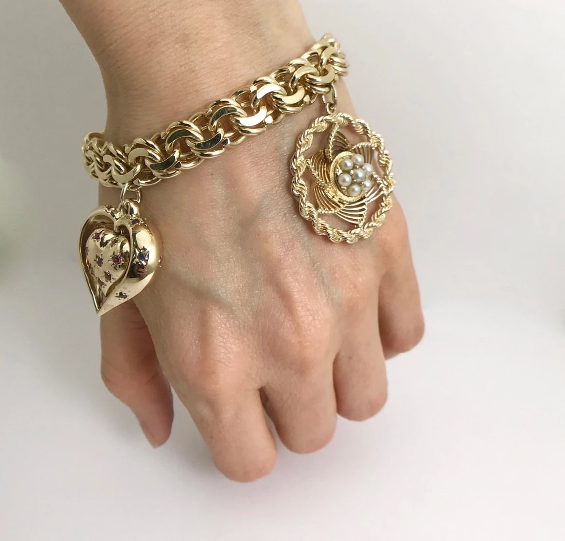 Vintage 1960's Pearl Dreamcatcher Heart Charm Bracelet 14K Yellow Gold, 81.9 Gr - 7