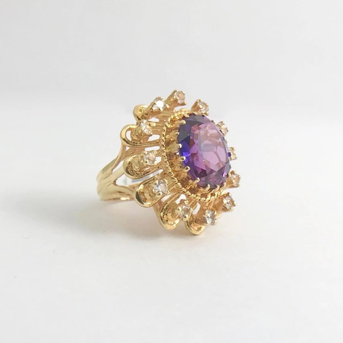 Vintage 1960's Oval Purple Gemstone CZ Cocktail Ring 18K Yellow Gold, 13.41 Gram - 9
