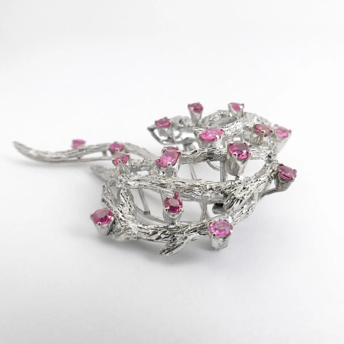 Vintage 1960's Pink Sapphire Gemstone Brooch Pin 18K White Gold, 23.5 Grams - 11