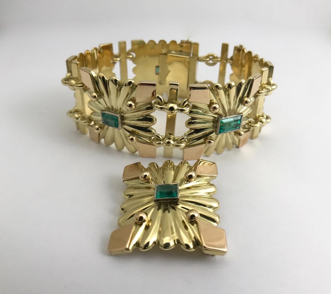 Antique Art Deco Green Emerald Brooch Pin in 18K Yellow Gold, .52 CT, 13.8 Grams - 11