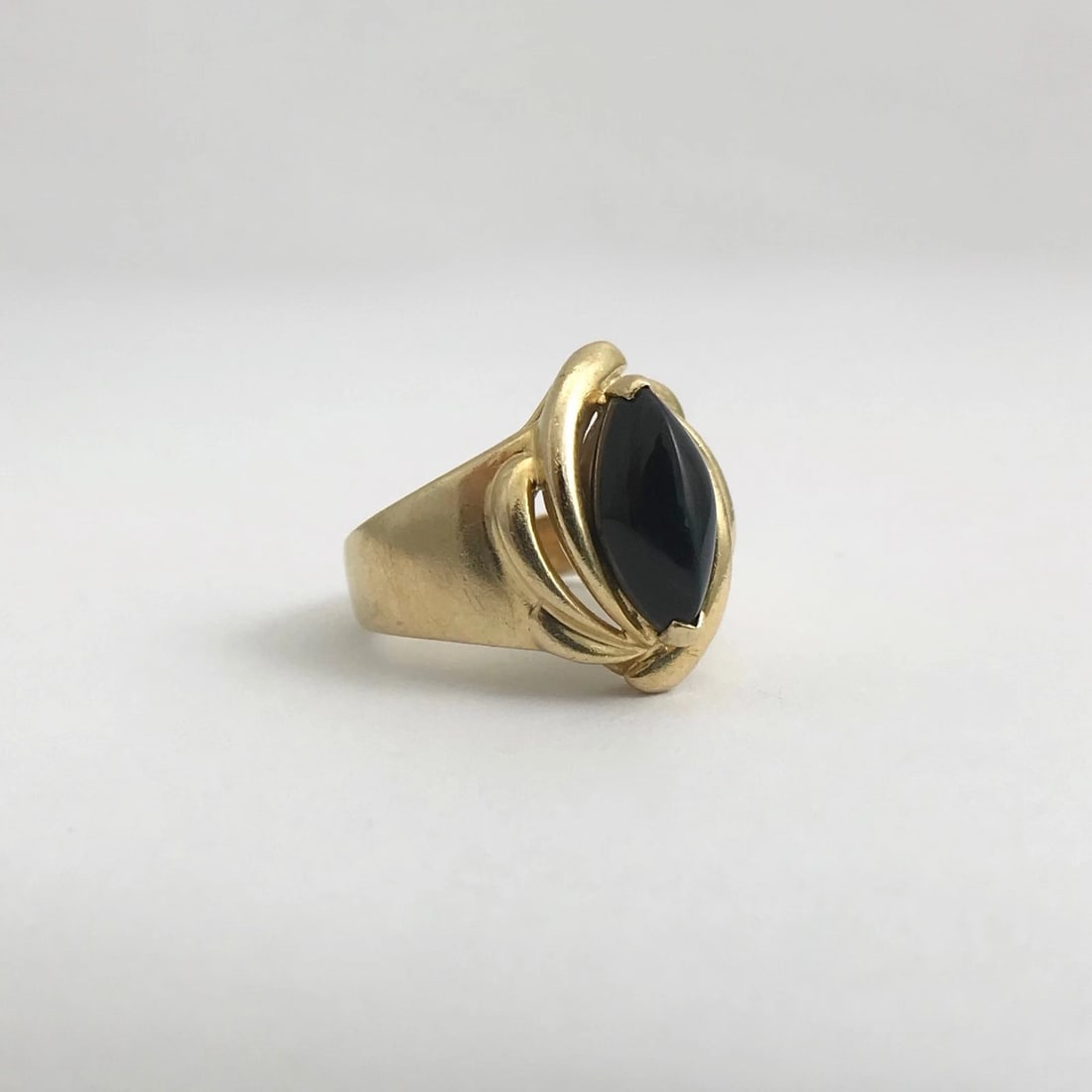 Vintage Marquise Black Onyx Cocktail Ring 14K Yellow Gold, Size 5.5, 5.9 Grams - 9