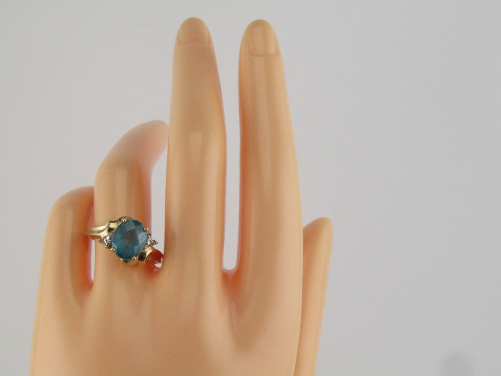Vintage 10kt Blue Topaz Diamond Ring, Sz. 9. 1980's - 6
