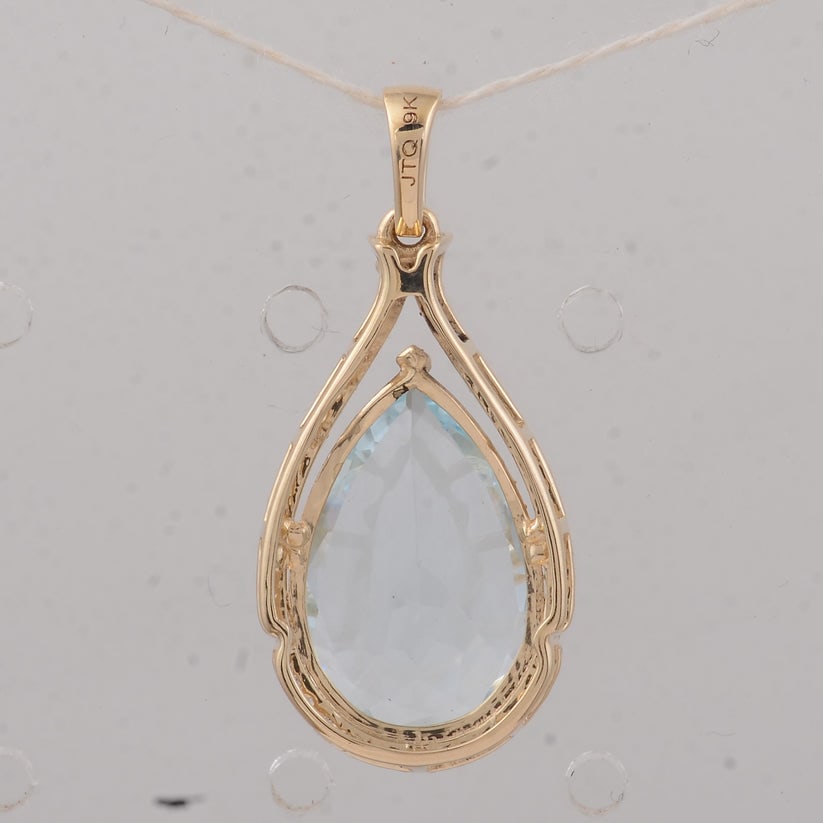 3.84 Ct Pear Aquamarine 9K Gold Pendant - 2