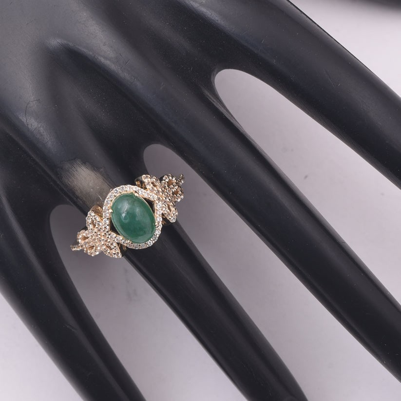 1.90 Ct Oval Emerald 9K Gold Ring - 2