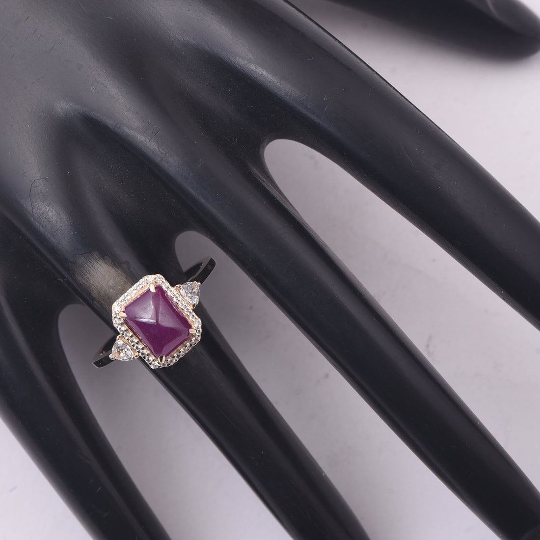 2.94 Ct Octagon Ruby 9K Gold Ring - 2