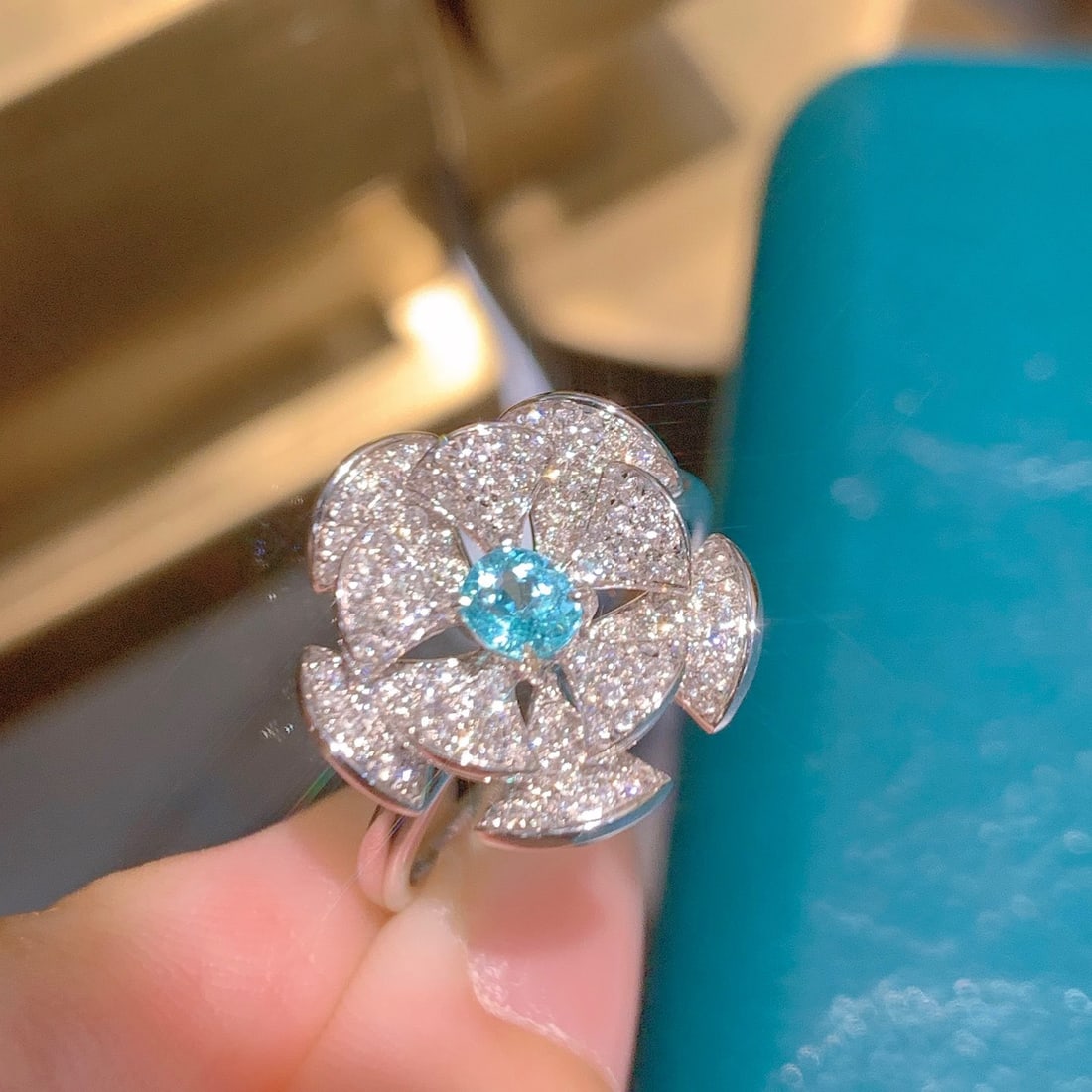 14K GOLD 0.92 CTW NATURAL PARAIBA TOURMALINE & DIAMOND RING - 2