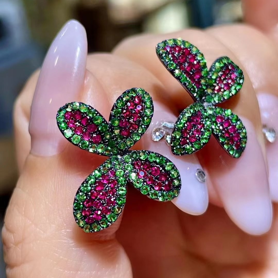 14K GOLD 1.52 CTW NATURAL TSAVORITE & RUBY EARRINGS - 3