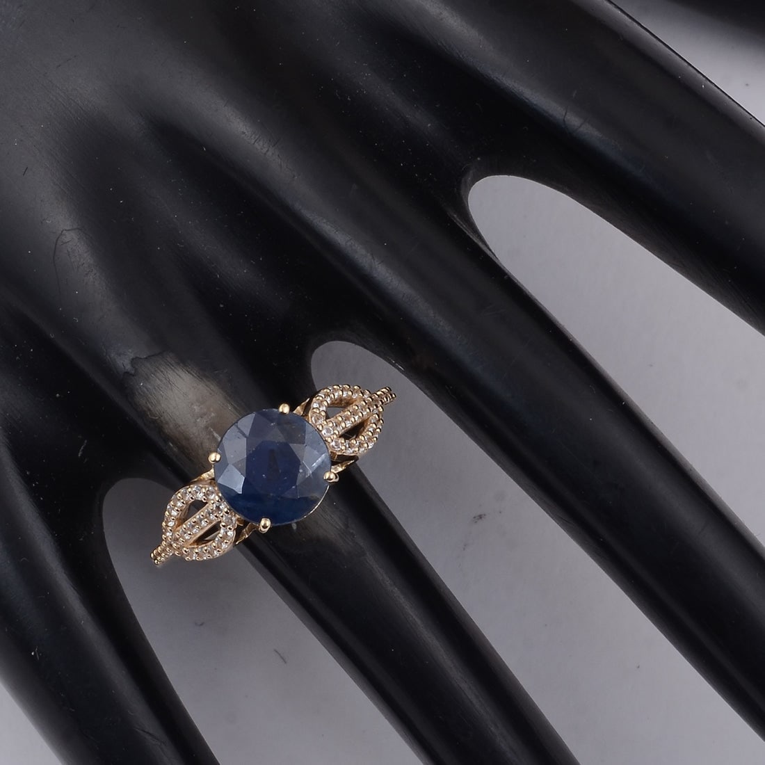 2.92 Ct Round Sapphire 9K Gold Ring - 2