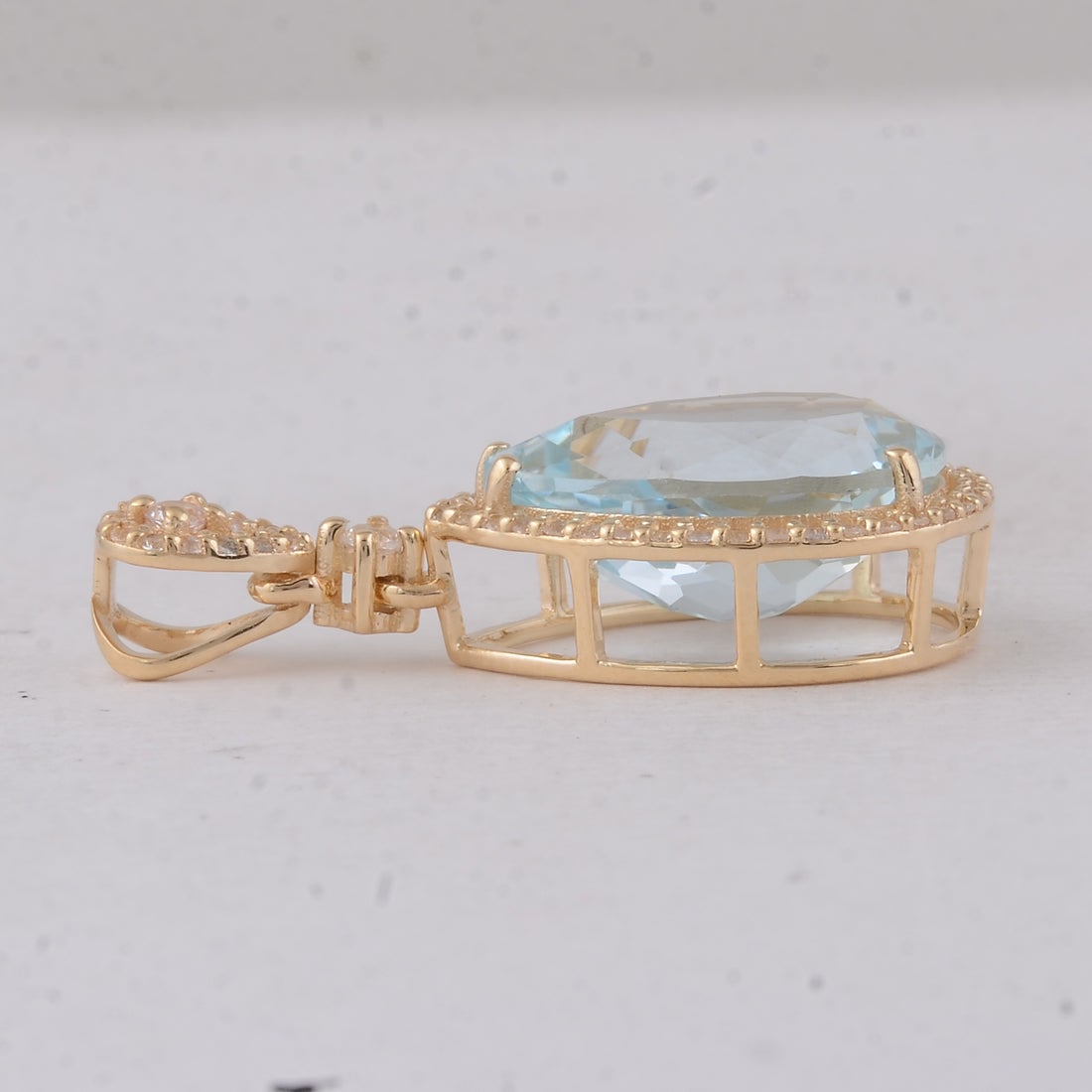 3.97 Ct Pear Aquamarine 9K Gold Pendant - 3