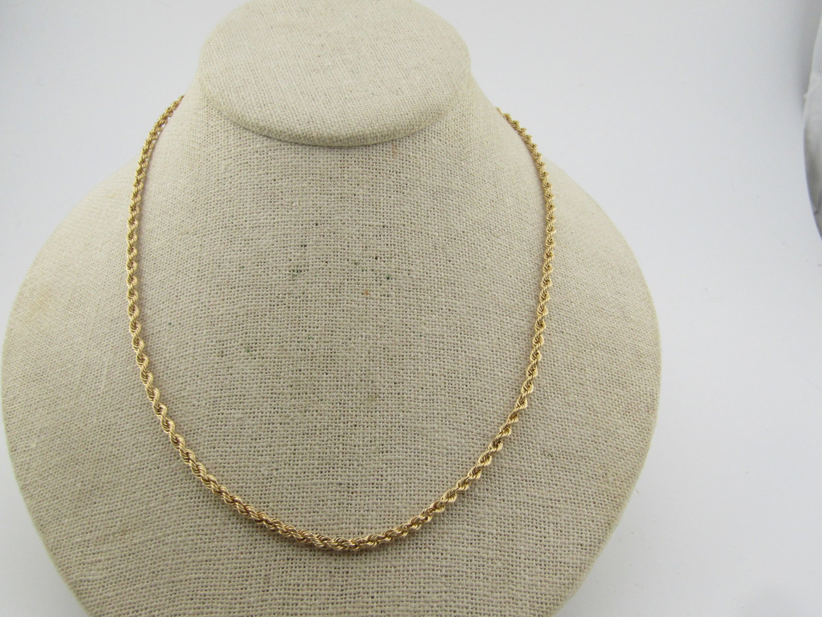 Vintage 14kt Twisted Rope Necklace, 18", 2.9 mm Wide, Peru, 1980's-1990's , Signed: Title:Vintage 14kt Twisted Rope Necklace, 18", 2.9 mm Wide, Peru, 1980's-1990's , Signed Description:Vintage 14kt Twisted Rope Necklace, 18", 2.9 mm Wide, Peru, 1980's-1990's , Signed BBB. It is