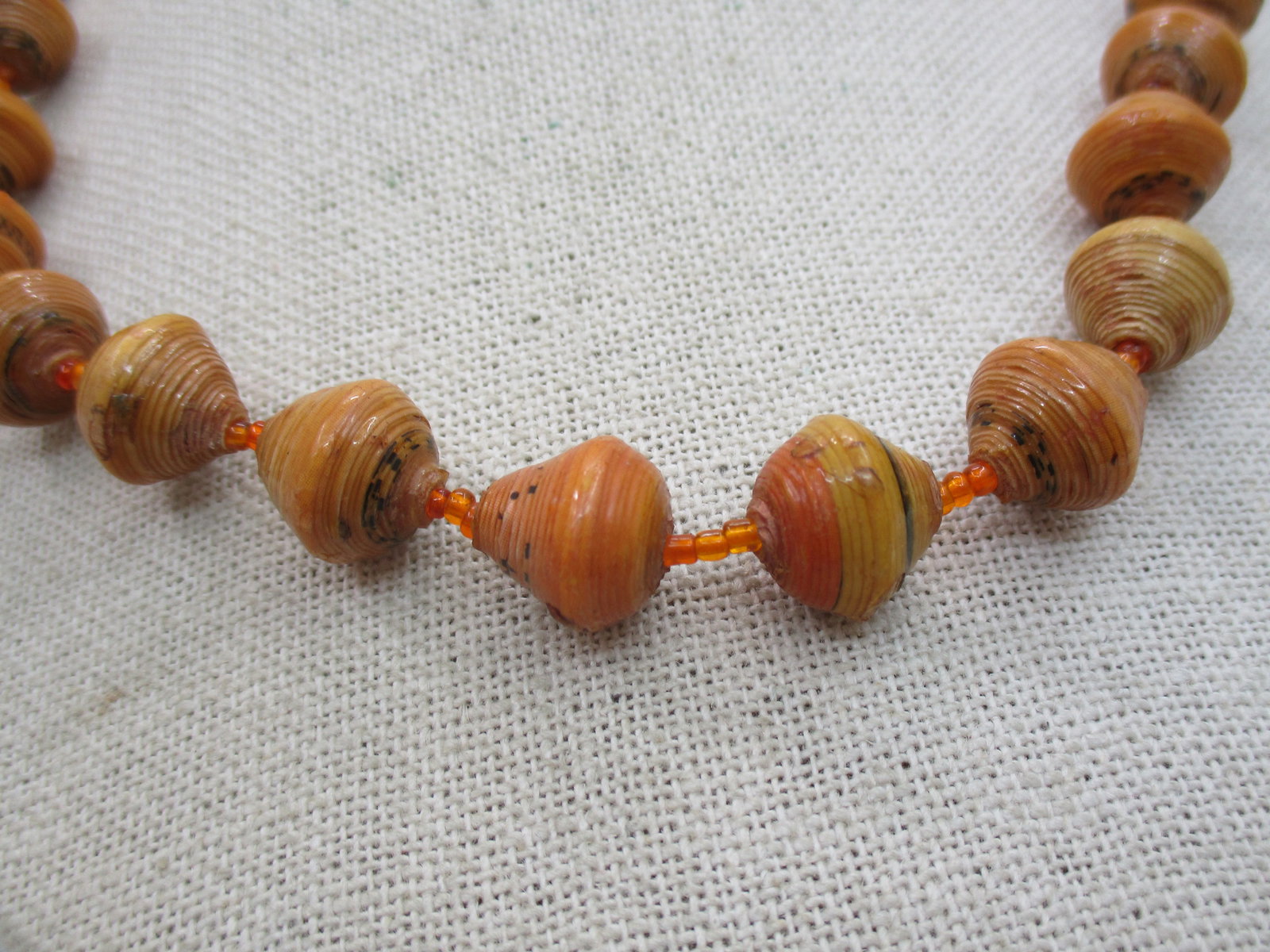 Vintage Tan Celluloid/Plastic Beaded Necklace 19.5", Conical Beads, Wrapped Design, Mid-Century - 3