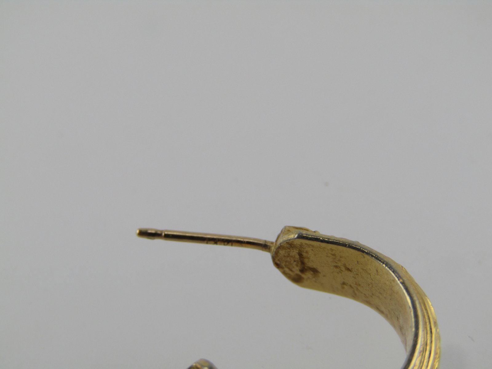 Vintage 14kt Post Hoop Single Earring, 1980's - 3