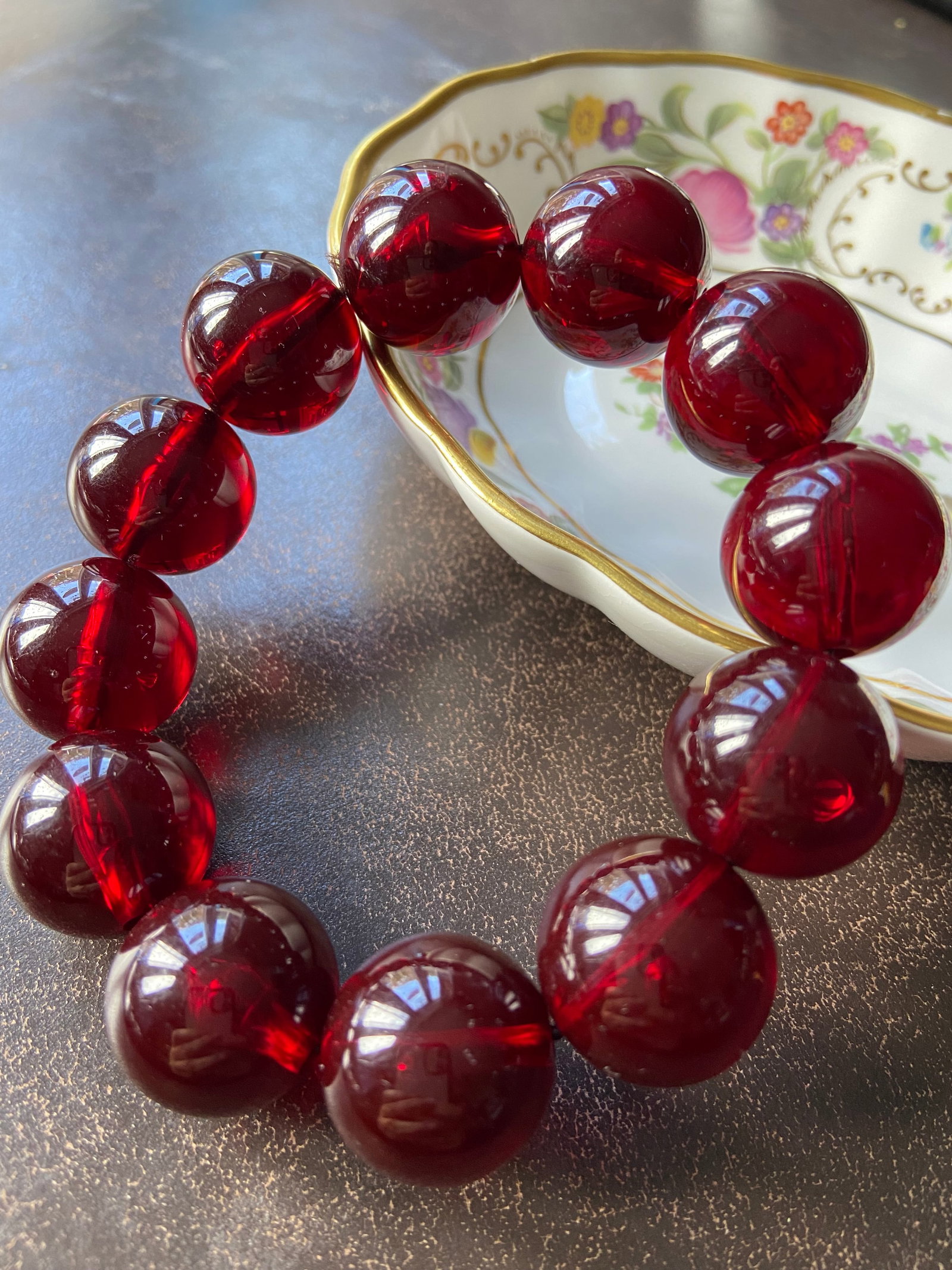 20mm Vintage Cherry Amber-like Beads Elastic Bracelet (1 of 8)