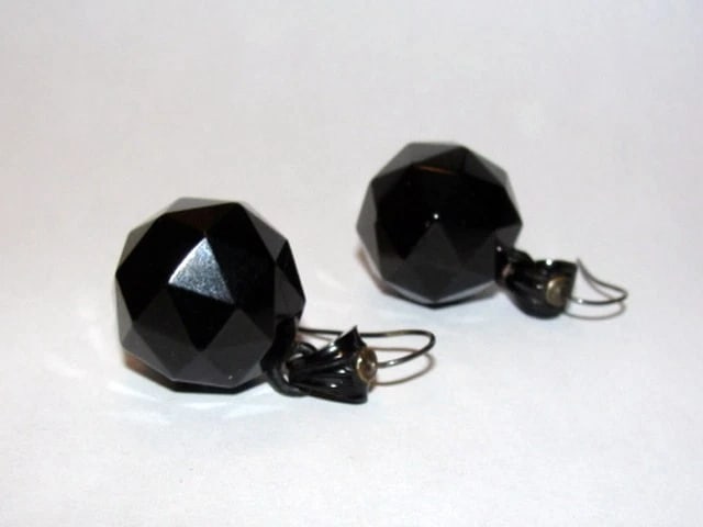 Victorian Gutta Percha Steel Pyramid Dangle Ball Drop Earrings: Title:Victorian Gutta Percha Steel Pyramid Dangle Ball Drop Earrings Description:Rare and gorgeous. Circa 1870's. Fun dangle drop earrings. Made of Gutta Percha. Steel posts and findings. Top section