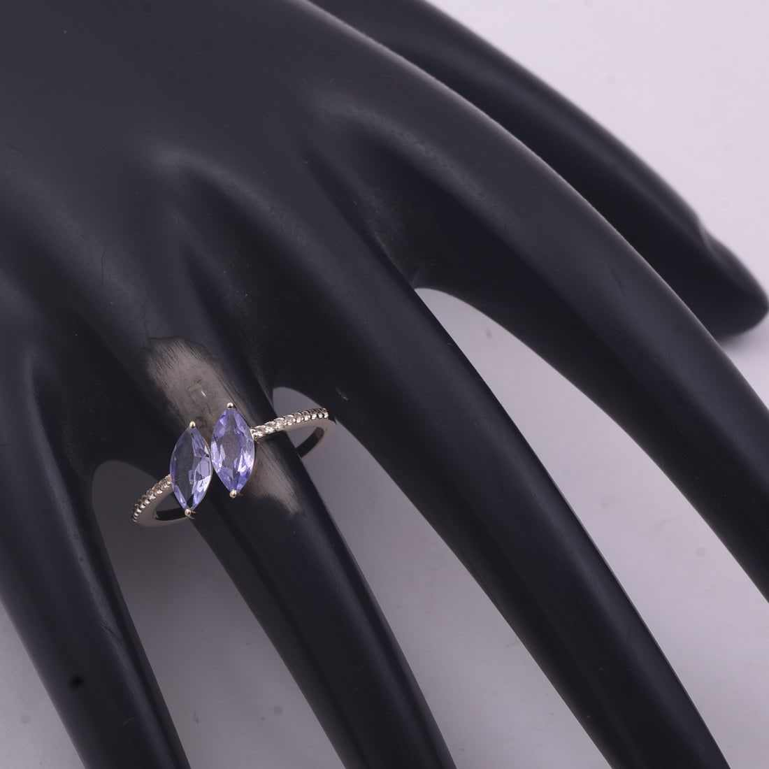 0.93 Ct Marquise Tanzanite 9K Gold Ring - 2