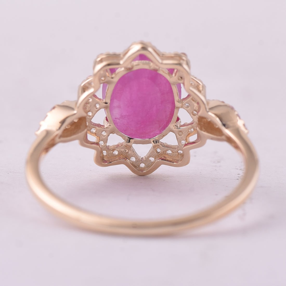 2.58 Ct Oval Ruby 9K Gold Ring - 3