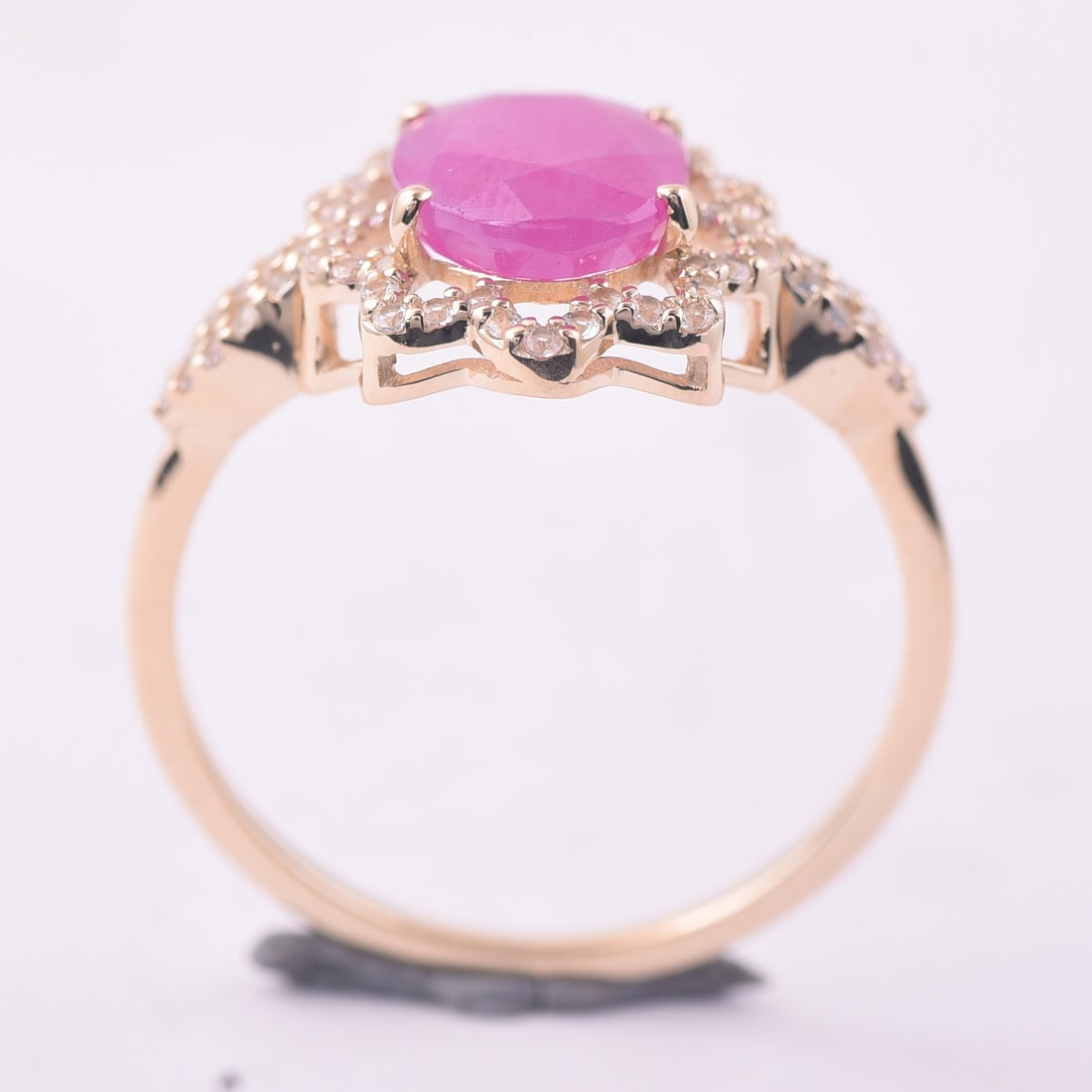 2.58 Ct Oval Ruby 9K Gold Ring - 4