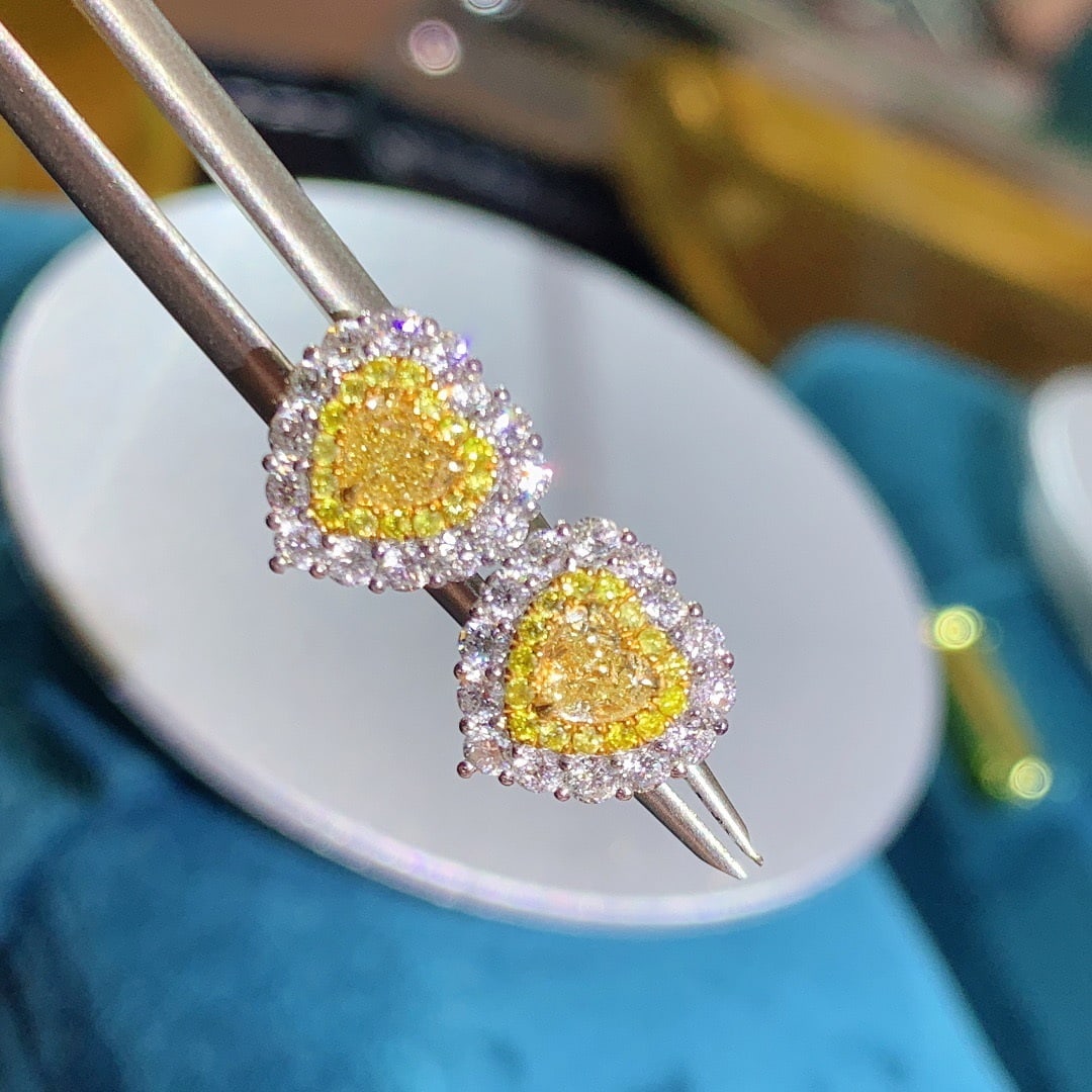 14K GOLD 0.95 CTW NATURAL YELLOW DIAMOND & DIAMOND EARRINGS - 2