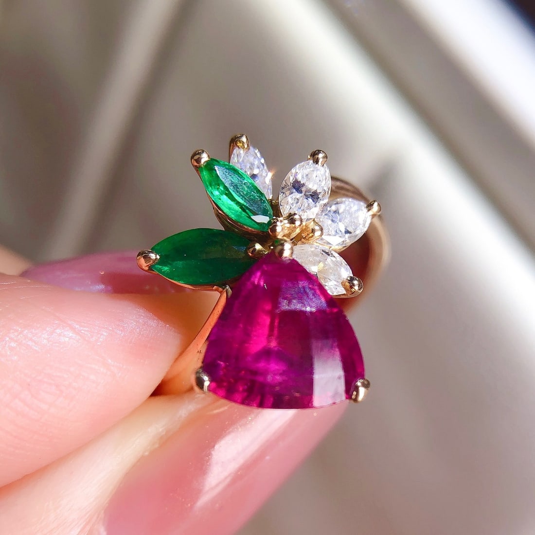 14K GOLD 2.2 CTW NATURAL TOURMALINE & EMERALD RING - 2