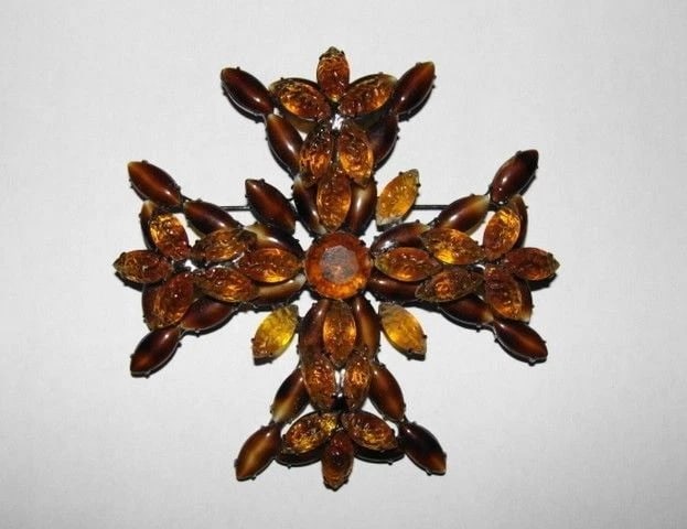 Kenneth Lane Poured Glass Gripoix Maltese Cross Pin - 2