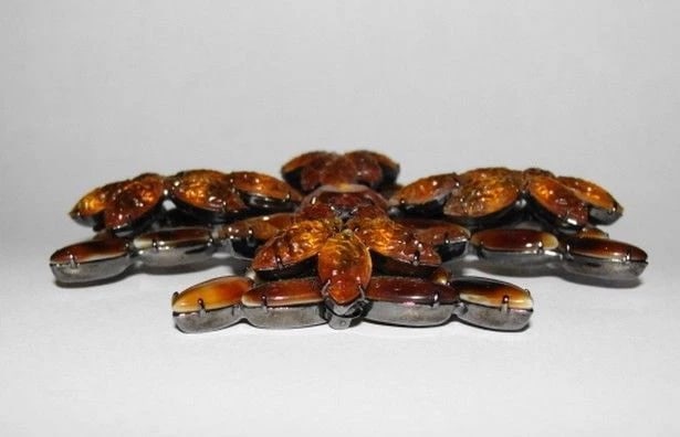 Kenneth Lane Poured Glass Gripoix Maltese Cross Pin - 3