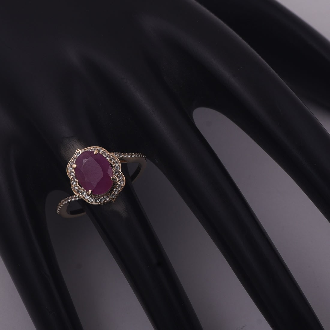 2.60 Ct Oval Ruby 9K Gold Ring - 2