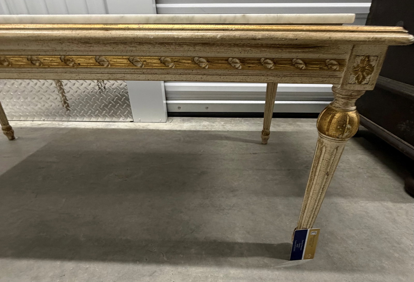 Italian Neoclassical Style Giltwood and Marble Console Table - 3