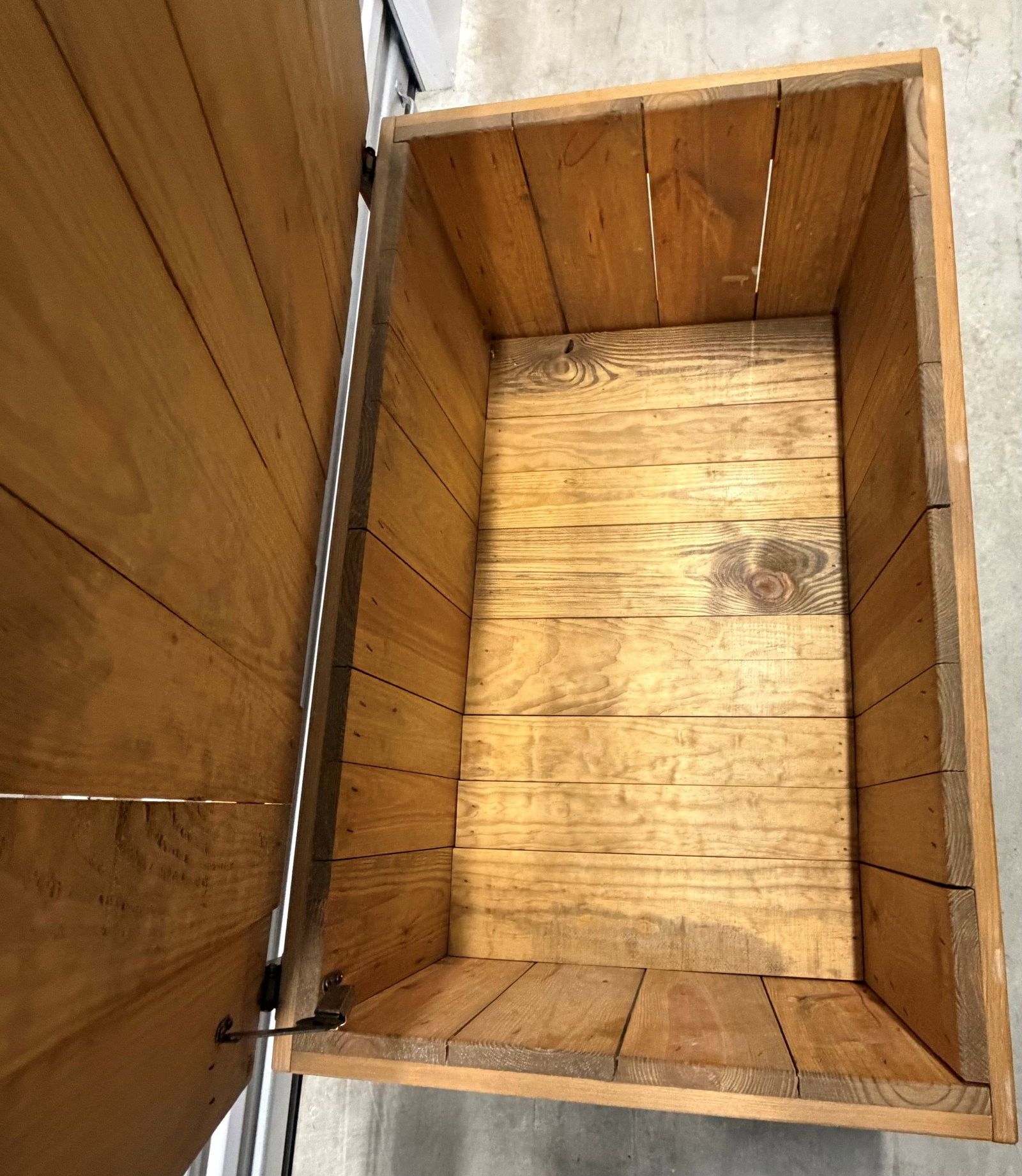 Rustic Pine Storage Trunk/Coffee Table - 7