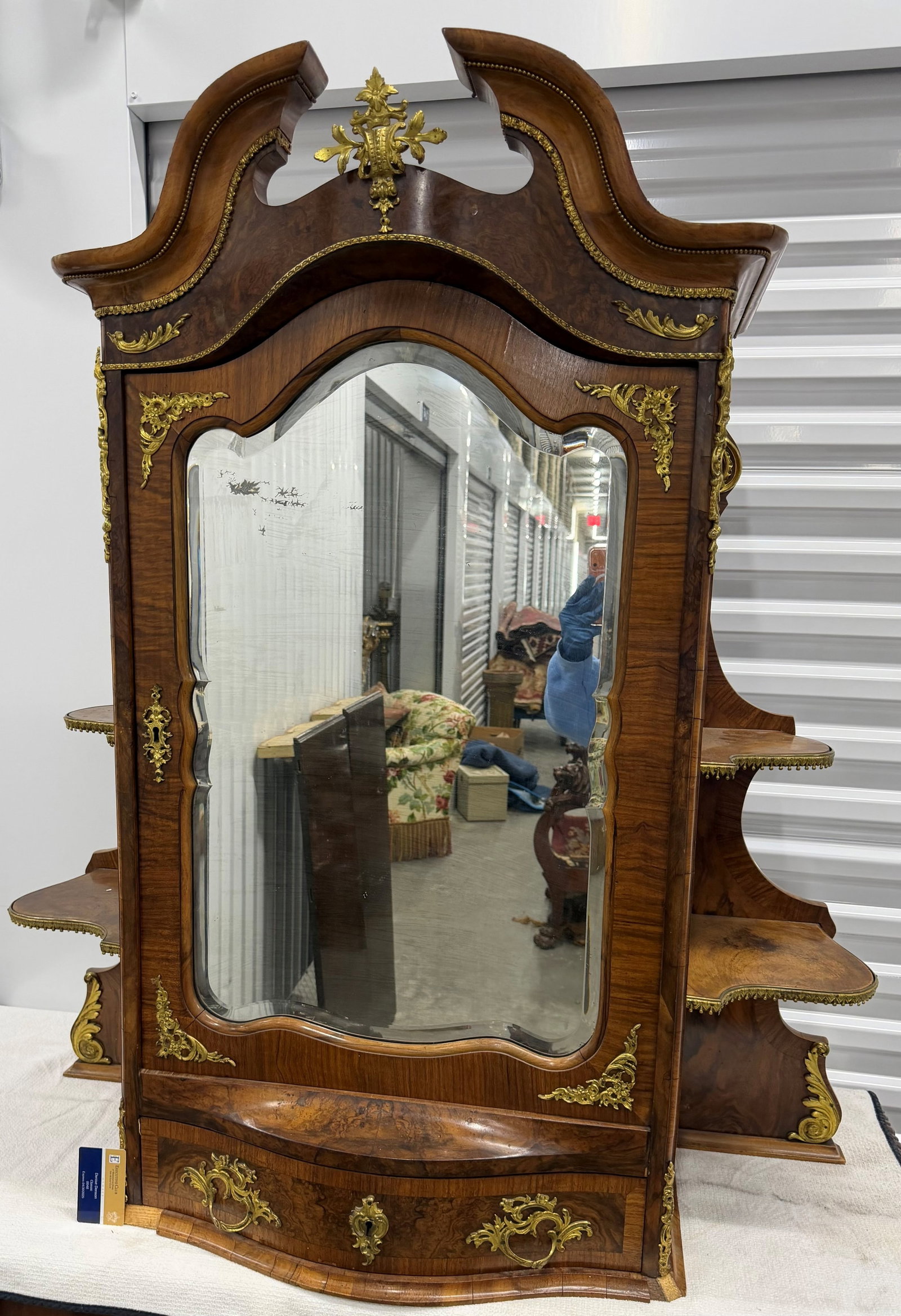 French Rococo Revival Burl Wood Mirrored Vanity/Dresser with Ormolu Mounts - 4