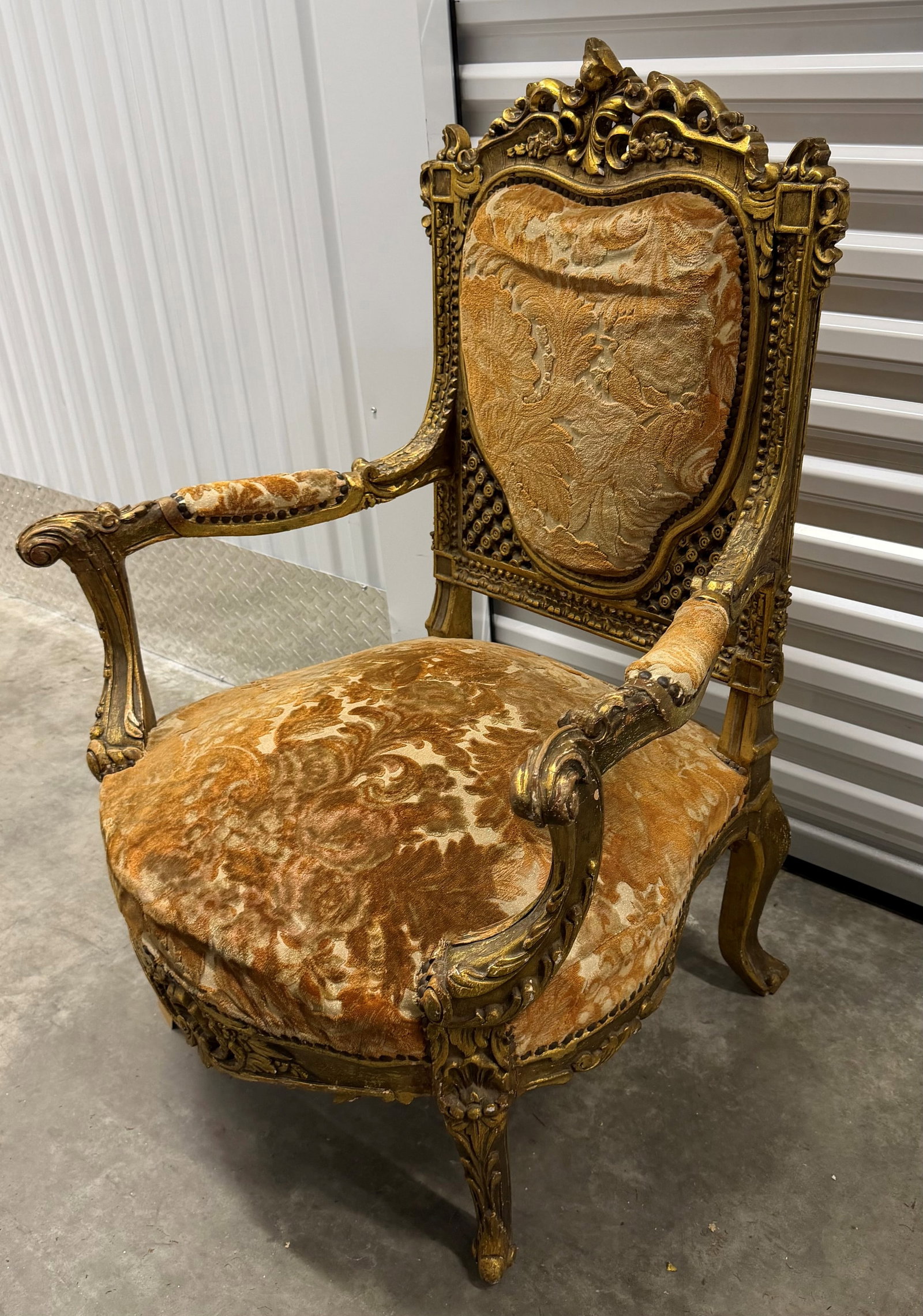 Giltwood and Upholstered Armchair in Louis XV Style - 6
