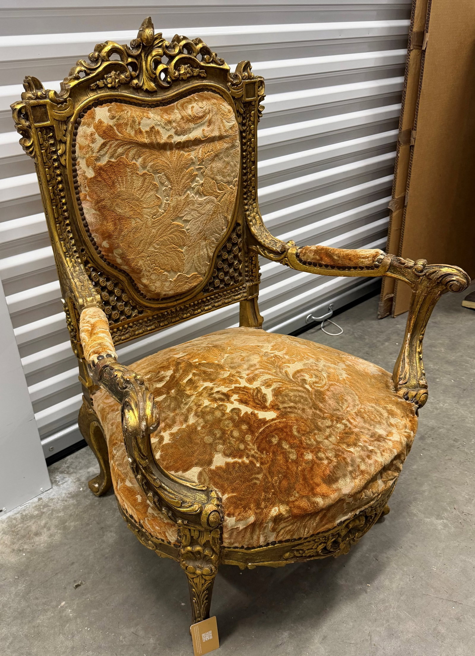 Giltwood and Upholstered Armchair in Louis XV Style - 7