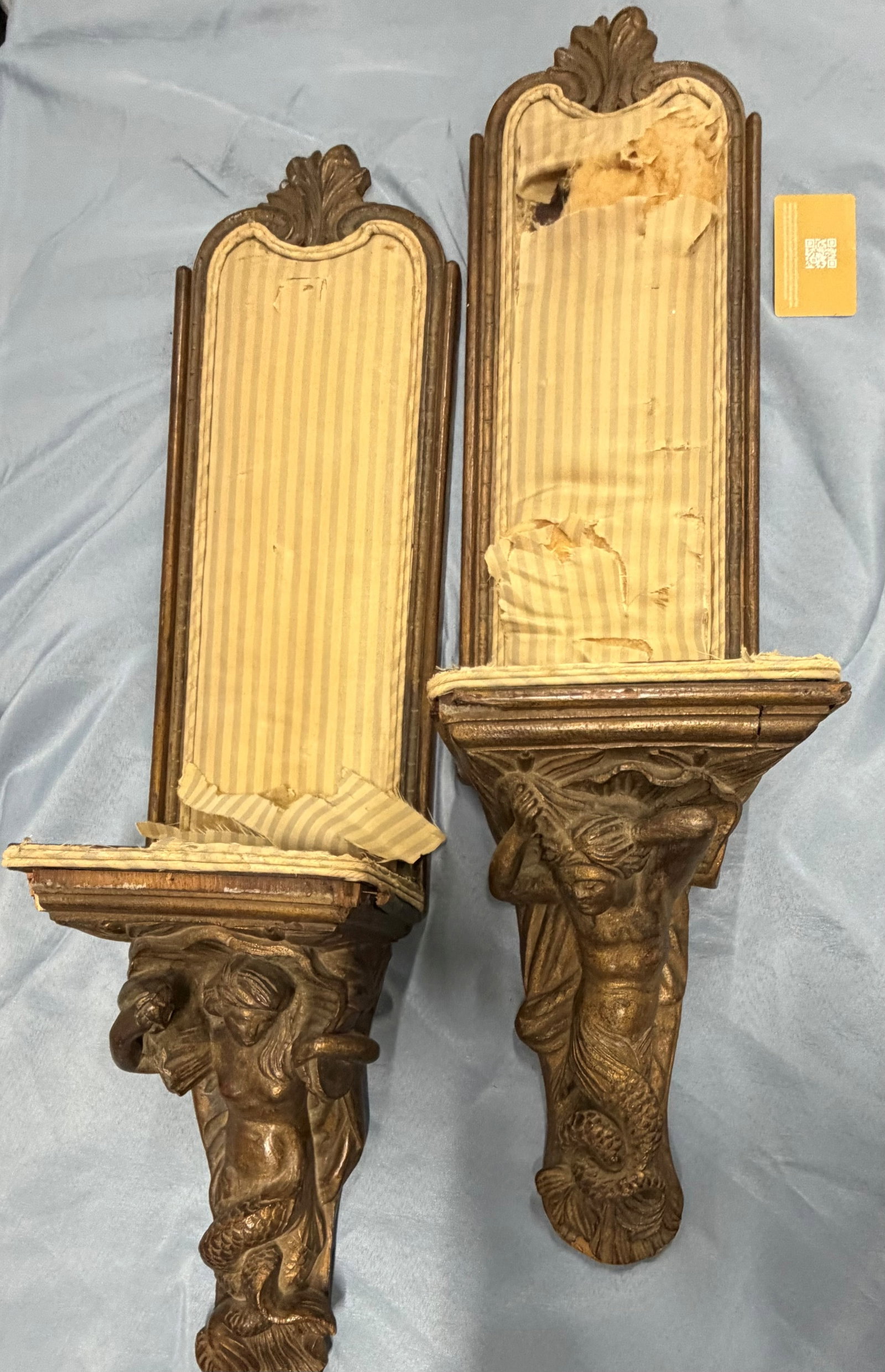 Pair of Carved Giltwood Wall Sconces with Mythological Figures (Nereids or Tritons) - 8